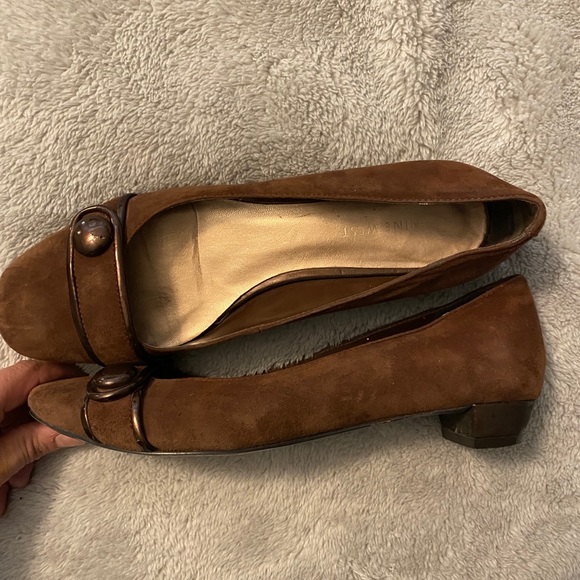 Nine West Flats - Picture 2 of 3